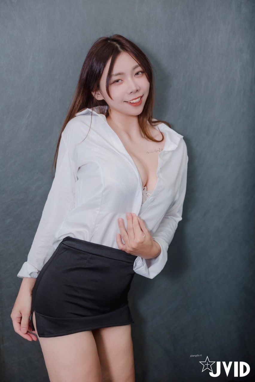 婕咪+啤儿 秘书姐妹花 6