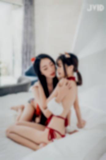 飘飘 妍妍 双飞 圣诞制服 2